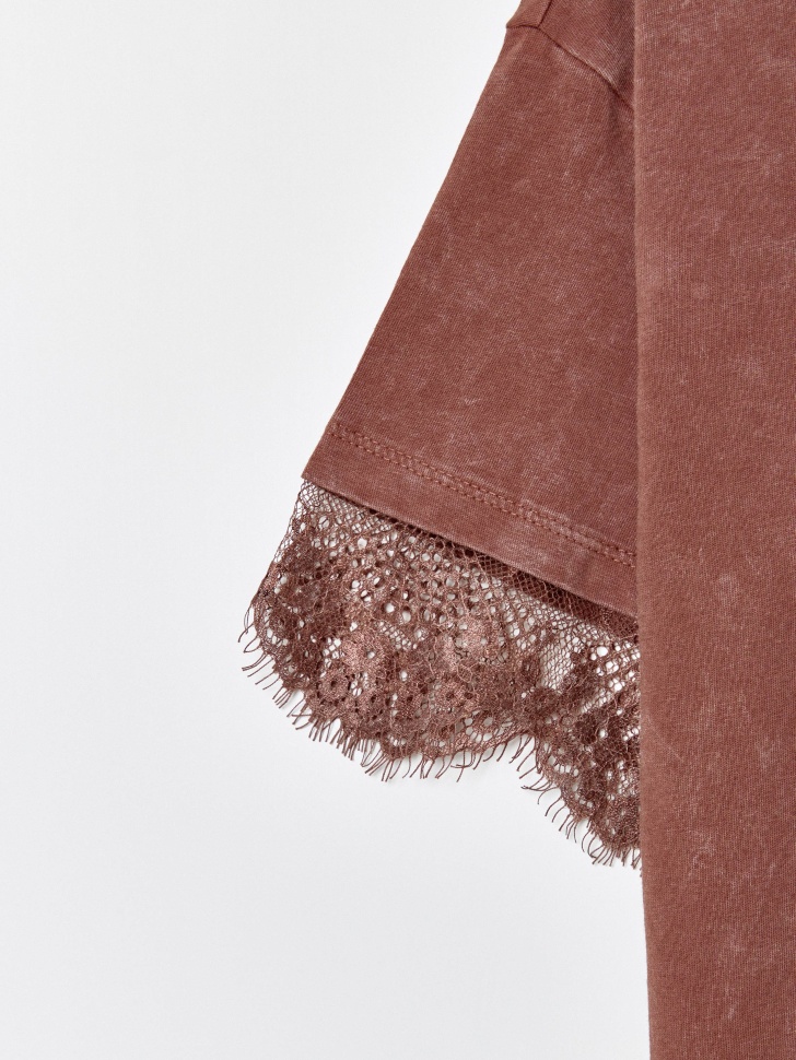 футболка оверсайз с кружевом для девочек по цене 1499 руб вид справа