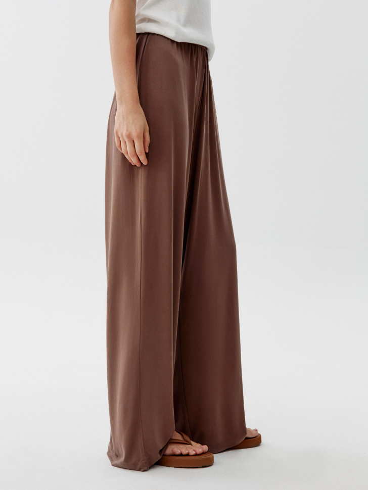 Товар с артикулом 4640611050788 вид сзади