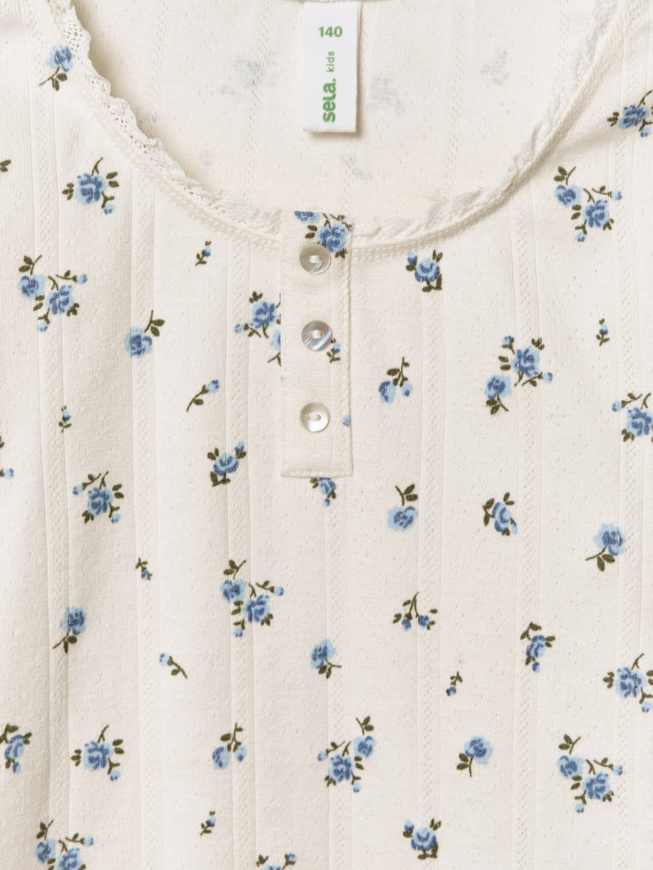 Товар перламутрового цвета с внутренней стороны