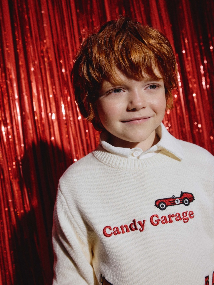 вязаный джемпер с вышивкой для мальчиков 4610517134530 на официальном сайте