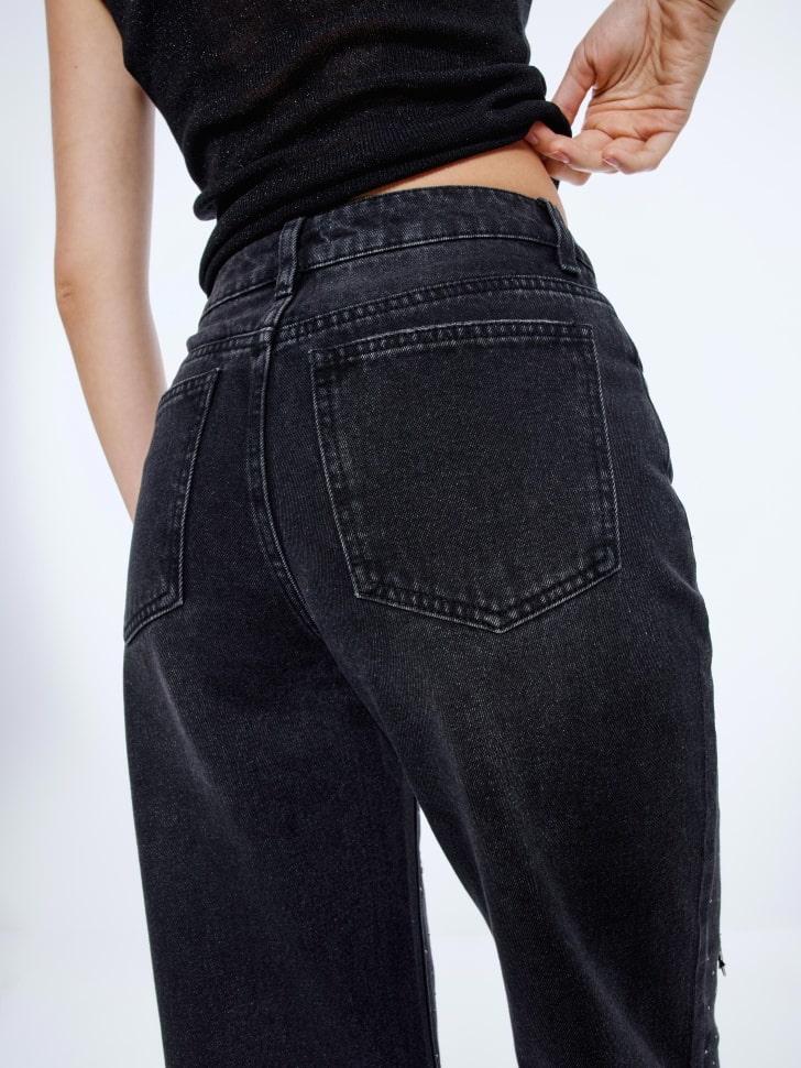 джинсы wide leg с подвесками и стразами 4610517179159 по распродаже