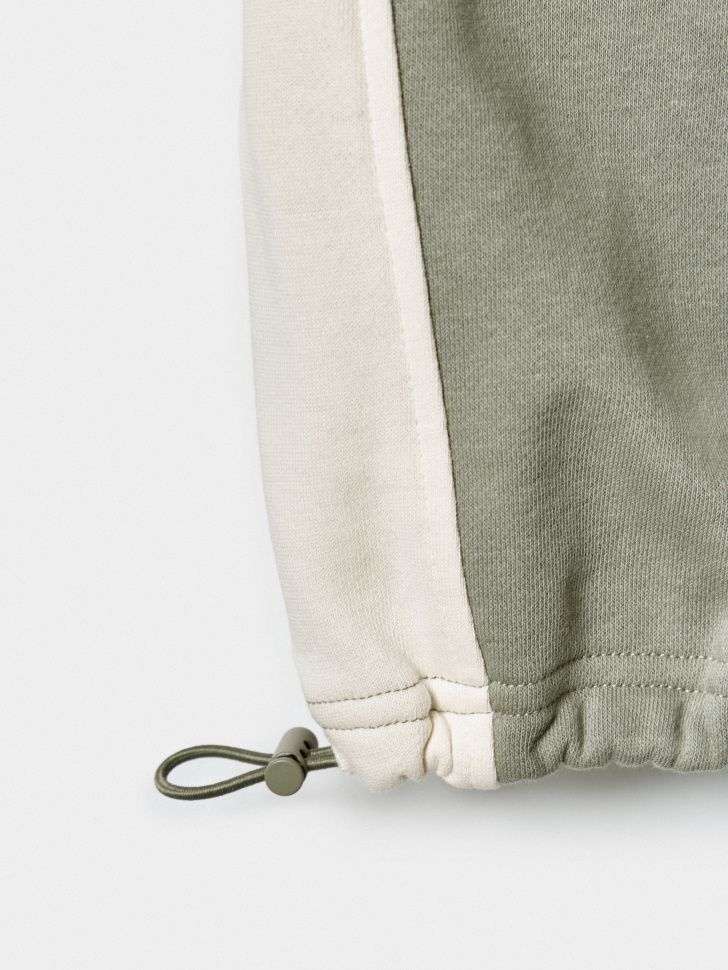 свободные брюки с лампасами для мальчиков по цене 1799 руб вид справа