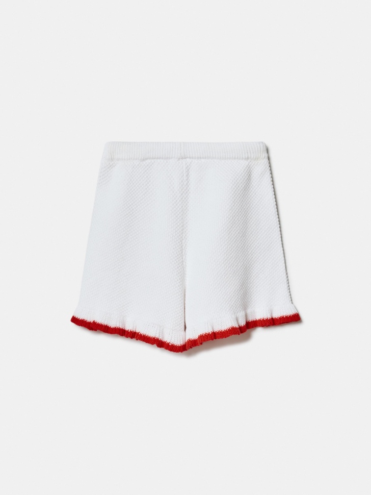 вязаные шорты с оборками для девочек из россии вид сбоку