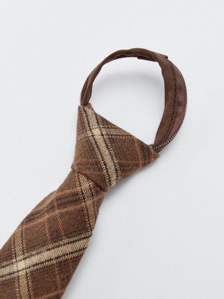 галстук в клетку детский по цене 599 руб вид справа