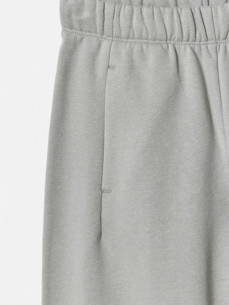 джоггеры оверсайз детские по цене 1699 руб вид справа