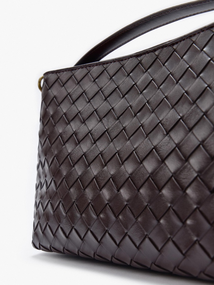 сумка хэндбэг из плетеной экокожи из россии вид сбоку