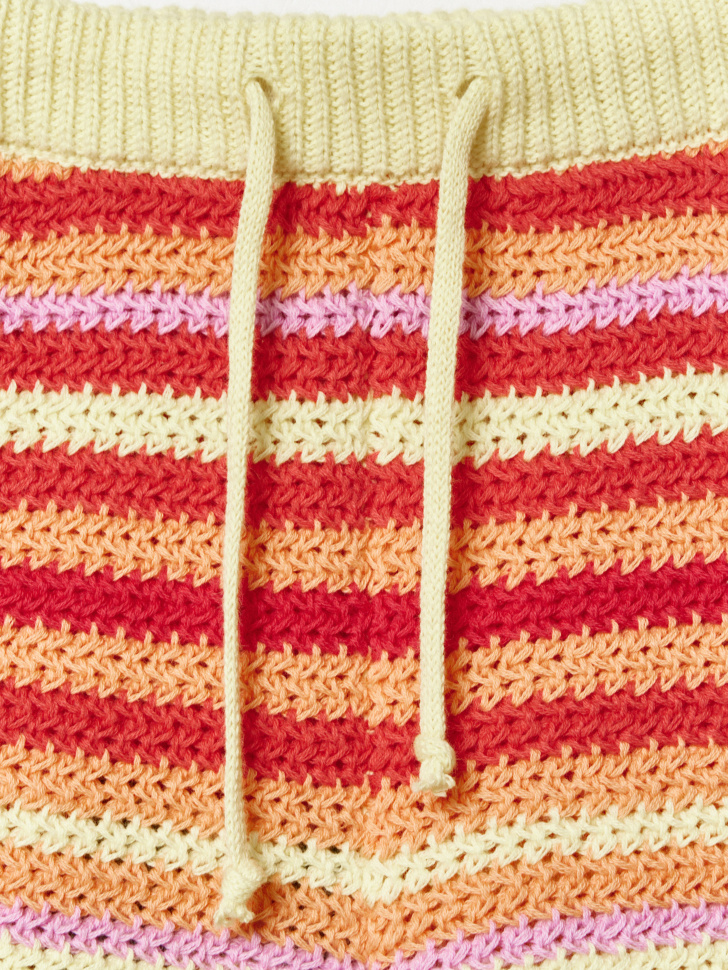 вязаные шорты в полоску для девочек из россии вид сбоку