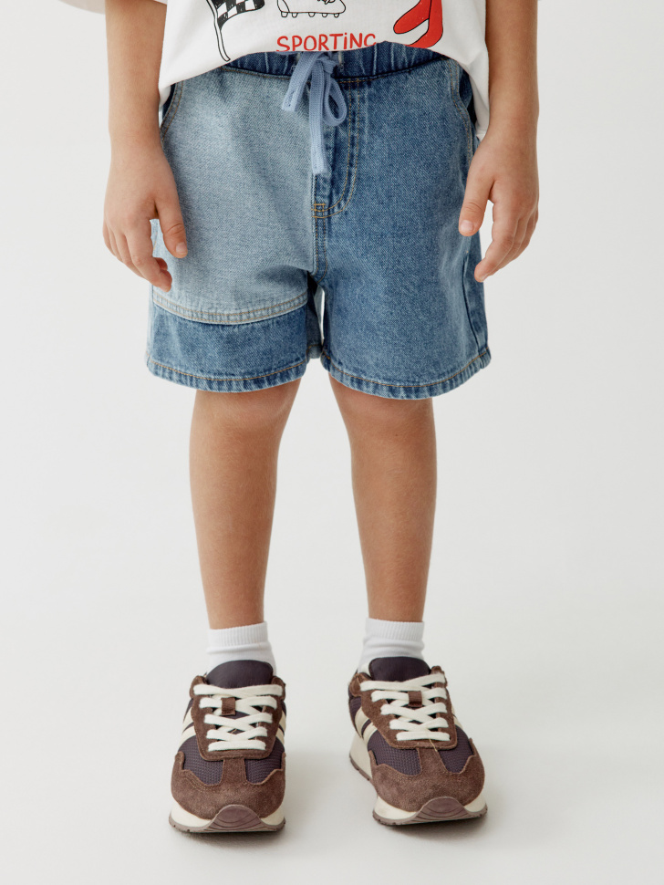 джинсовые шорты на резинке для мальчиков от бренда sela вид слева
