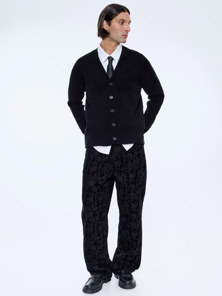 джинсы straight fit c бархатной текстурой 4610517023421 фотография