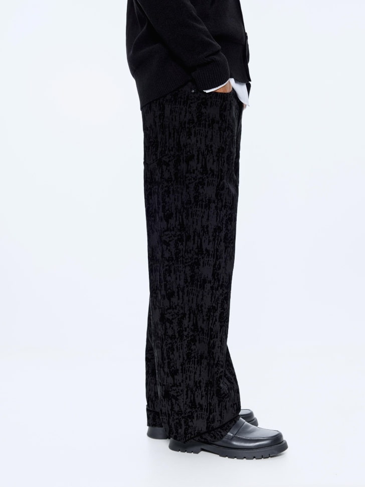 джинсы straight fit c бархатной текстурой 4610517023421 в интернет магазине