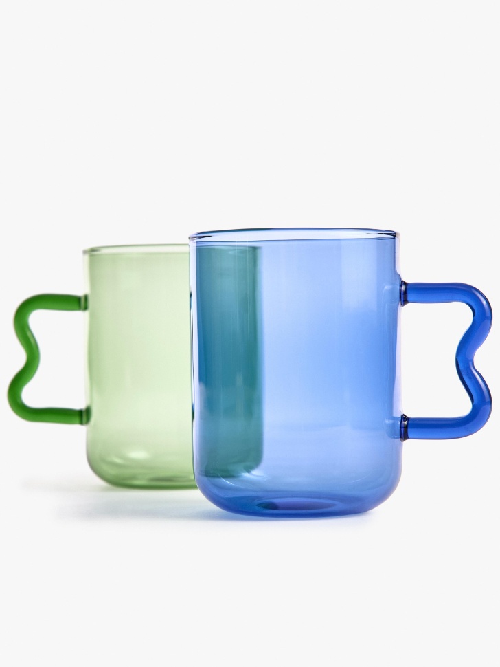 кружка из цветного стекла от бренда sela вид слева