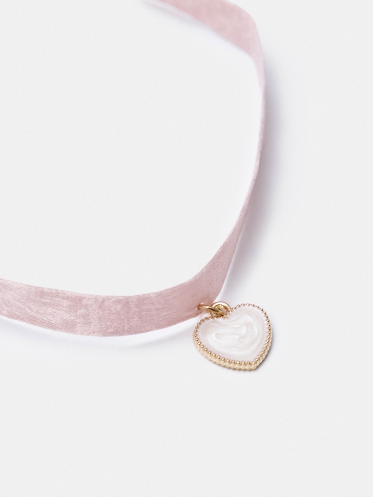 чокер с подвеской для девочек от бренда sela вид слева