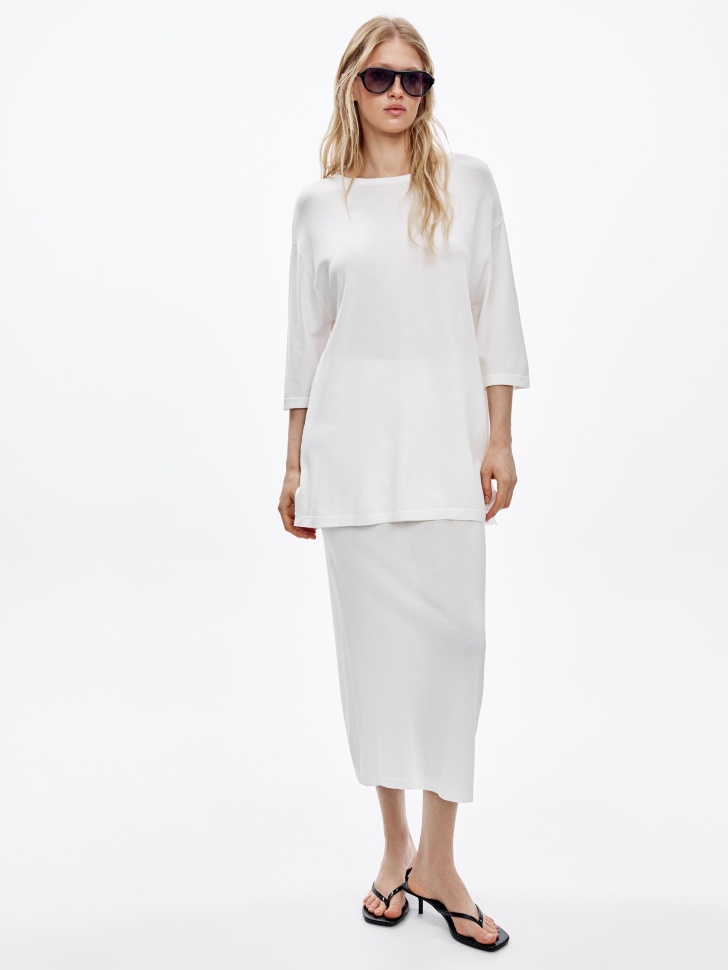 удлиненный джемпер оверсайз из вязаного трикотажа от бренда sela вид слева