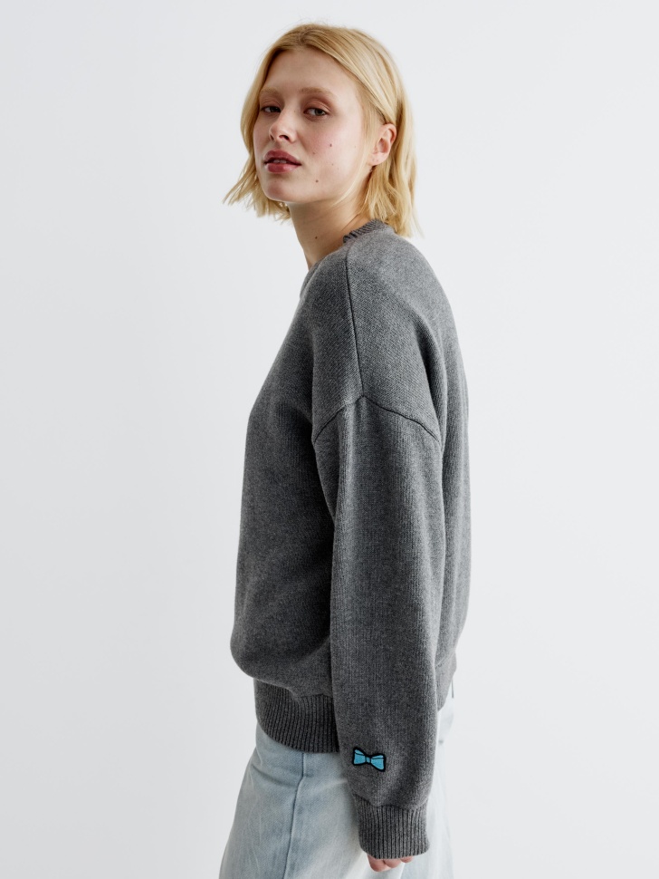 вязаный джемпер с вышивкой  x союзмультфильм из россии вид сбоку