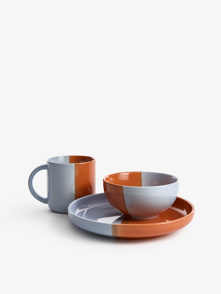 глубокая тарелка из каменной керамики от бренда sela вид слева