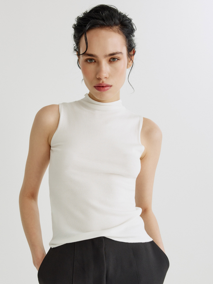 Вязаный топ Sela с высокой горловиной, белый, арт. 39106
