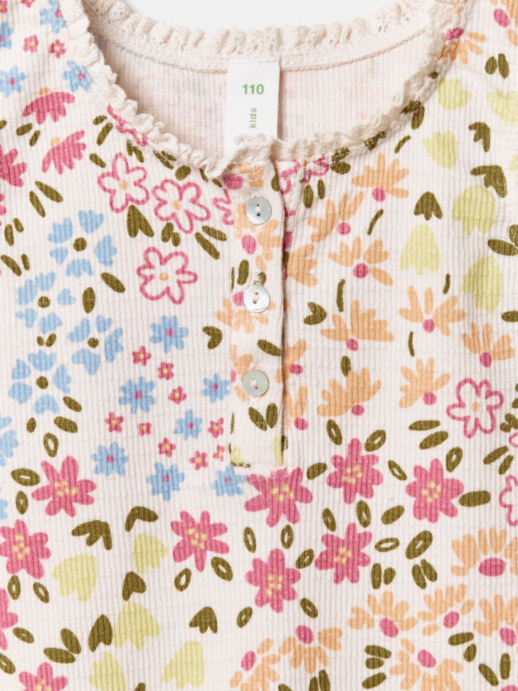 Товар перламутрового цвета с внутренней стороны