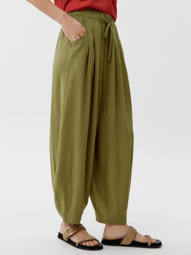 брюки аладдины с содержанием льна по цене 3999 руб вид справа