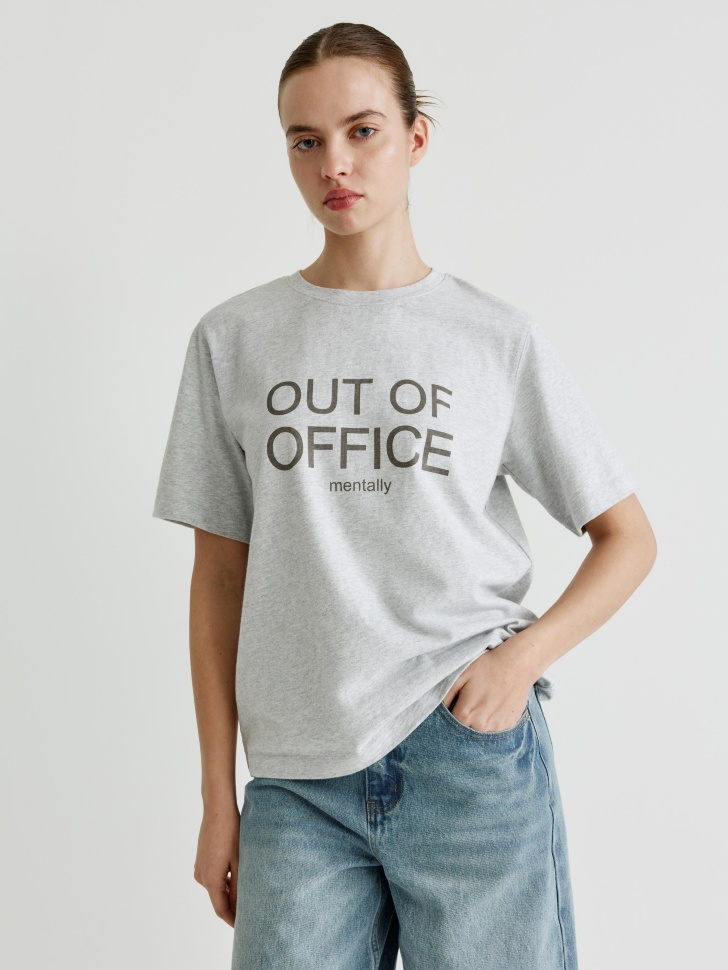 футболка с текстовым принтом 4610517356475 фотография