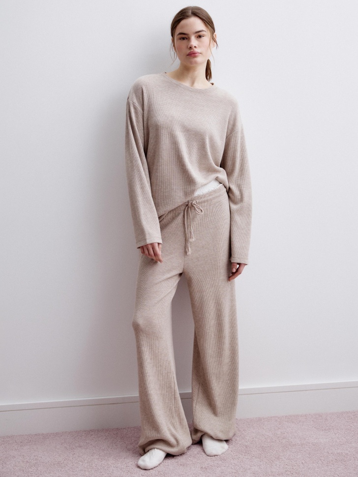 домашний лонгслив из вафельного трикотажа 4680798791166 по акции