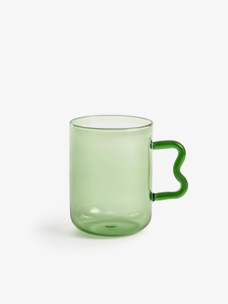 кружка из цветного стекла от бренда sela вид слева