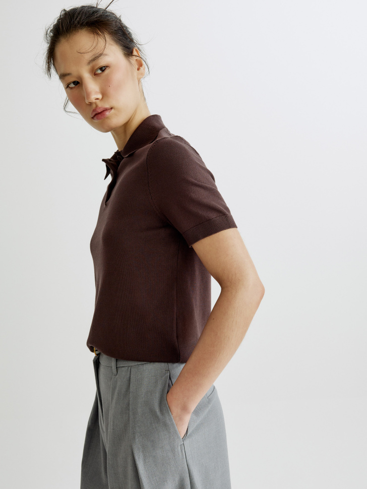 базовый джемпер-поло с коротким рукавом из россии вид сбоку