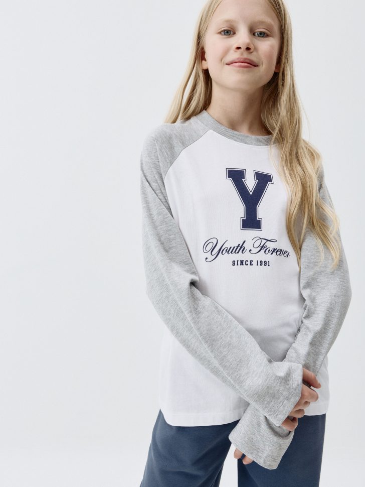 

Лонгслив с принтом для девочек