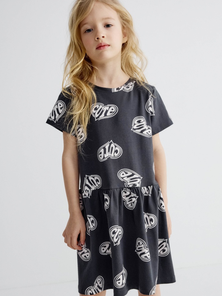 Трикотажное платье с принтом для девочек 899₽