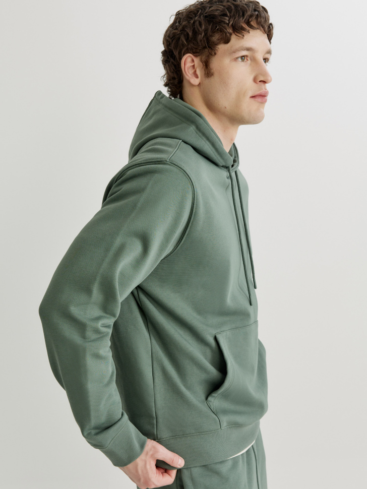 худи прямого кроя из футера из россии вид сбоку