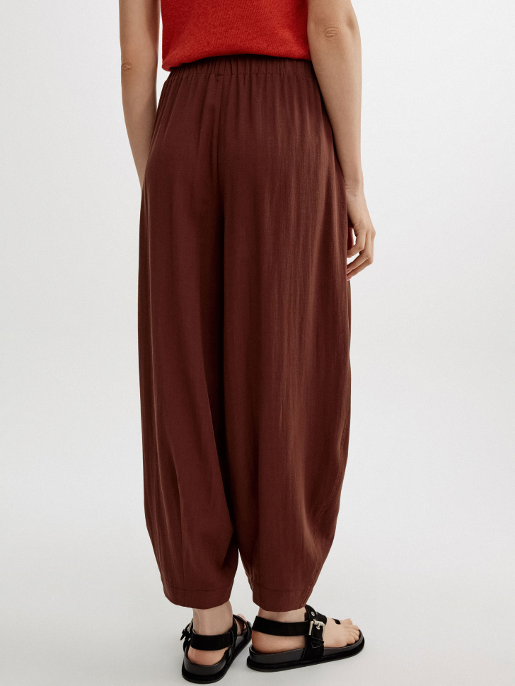 брюки аладдины с содержанием льна по цене 3999 руб вид справа