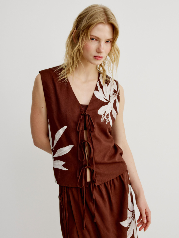 Укороченный топ на завязках Sela из льна, коричневый, арт. 49810