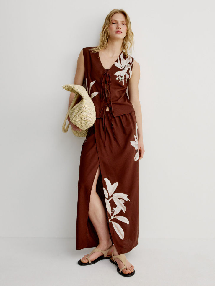 укороченный топ на завязках из смесового льна от бренда sela вид слева