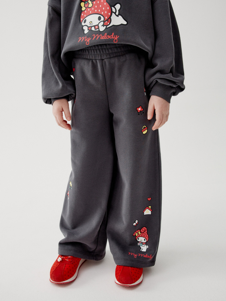 широкие брюки с принтом hello kitty my melody для девочек от бренда sela вид слева