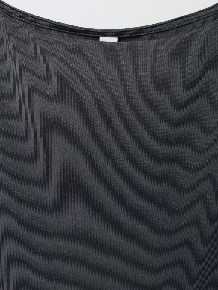 топ из линейки  young из проверенных материалов спереди