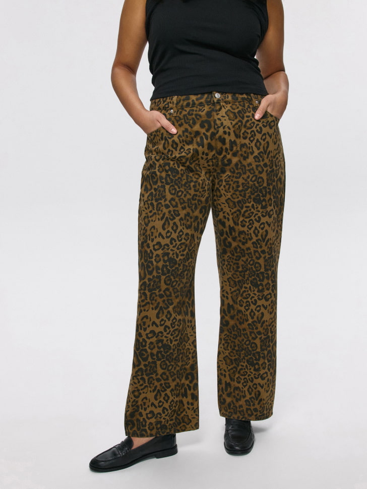 

Леопардовые джинсы Straight Fit