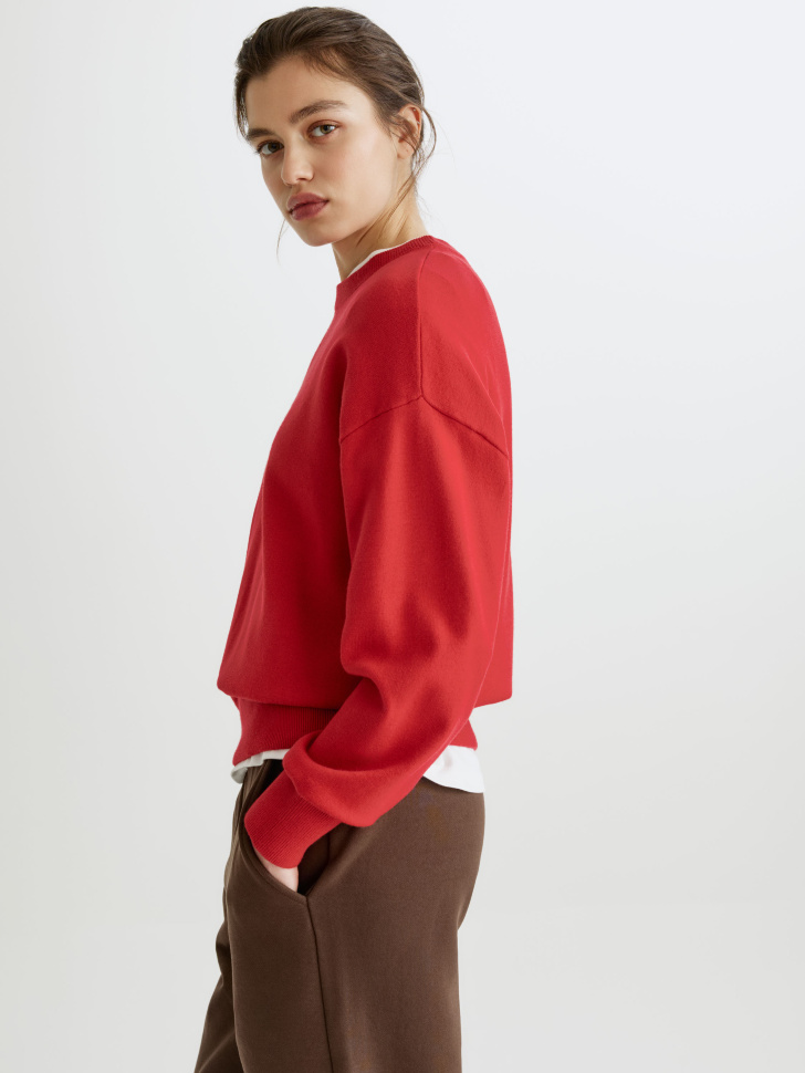 базовый джемпер оверсайз из вискозы спереди