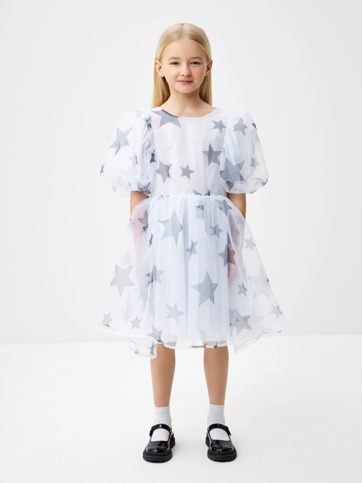 

Нарядное платье с пышными рукавами девочек