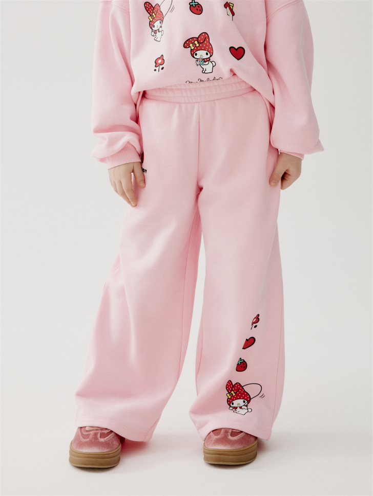 широкие брюки с принтом hello kitty my melody для девочек от бренда sela вид слева