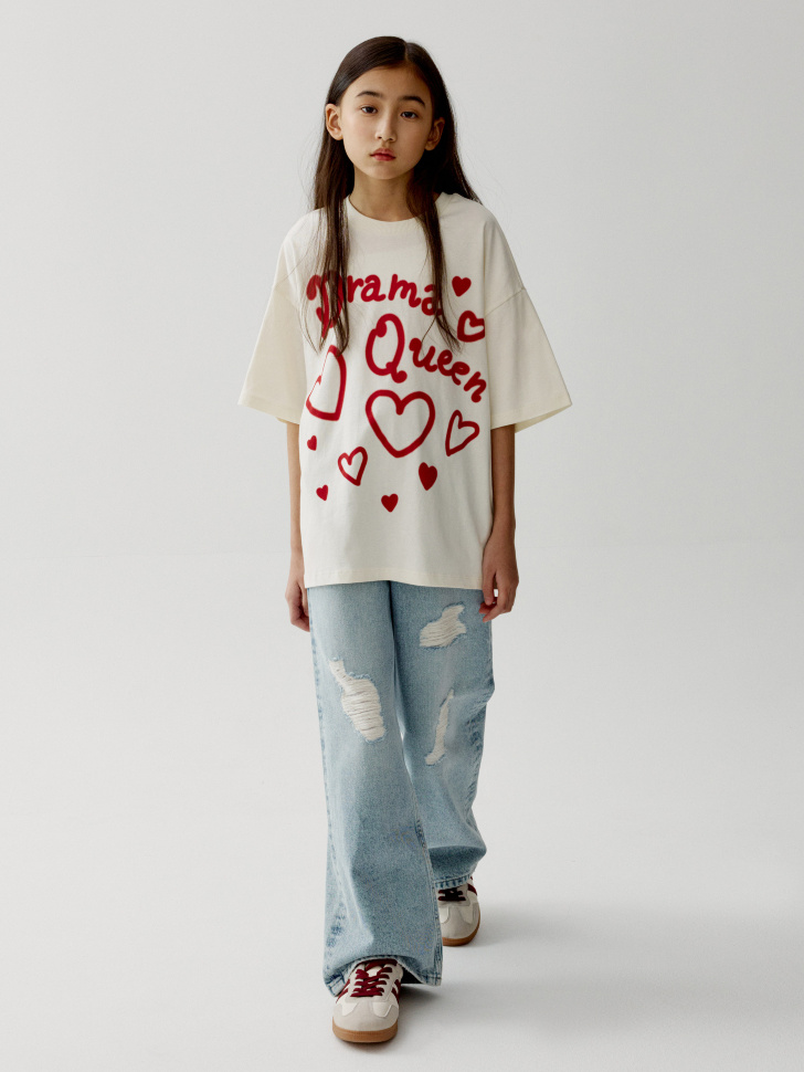 футболка оверсайз с принтом аниме для девочек от бренда sela вид слева