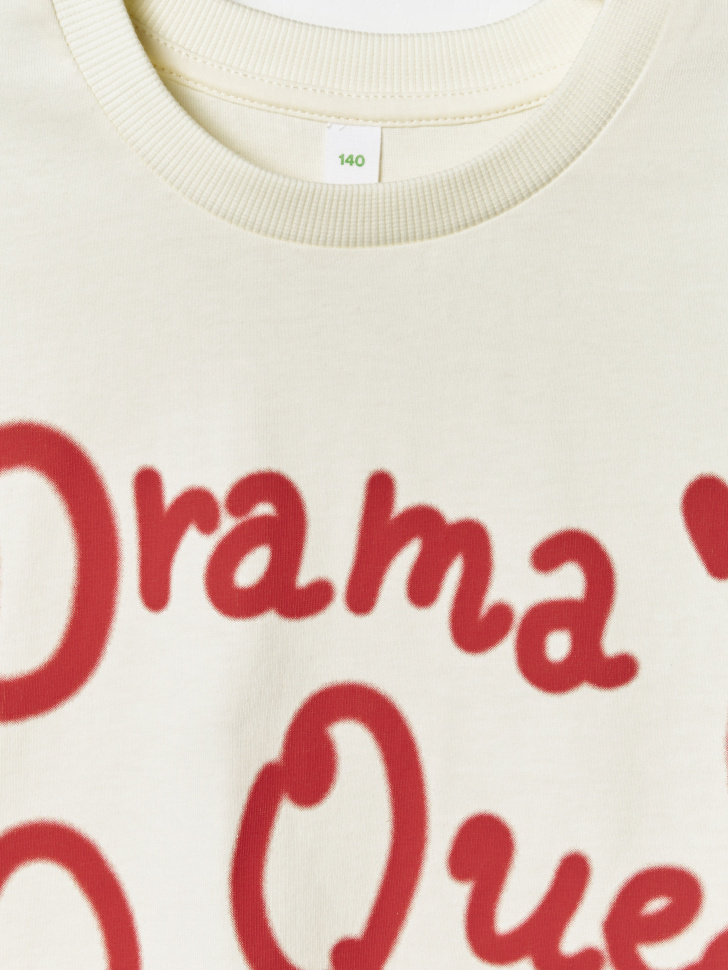 футболка оверсайз с принтом аниме для девочек из хлопка спереди