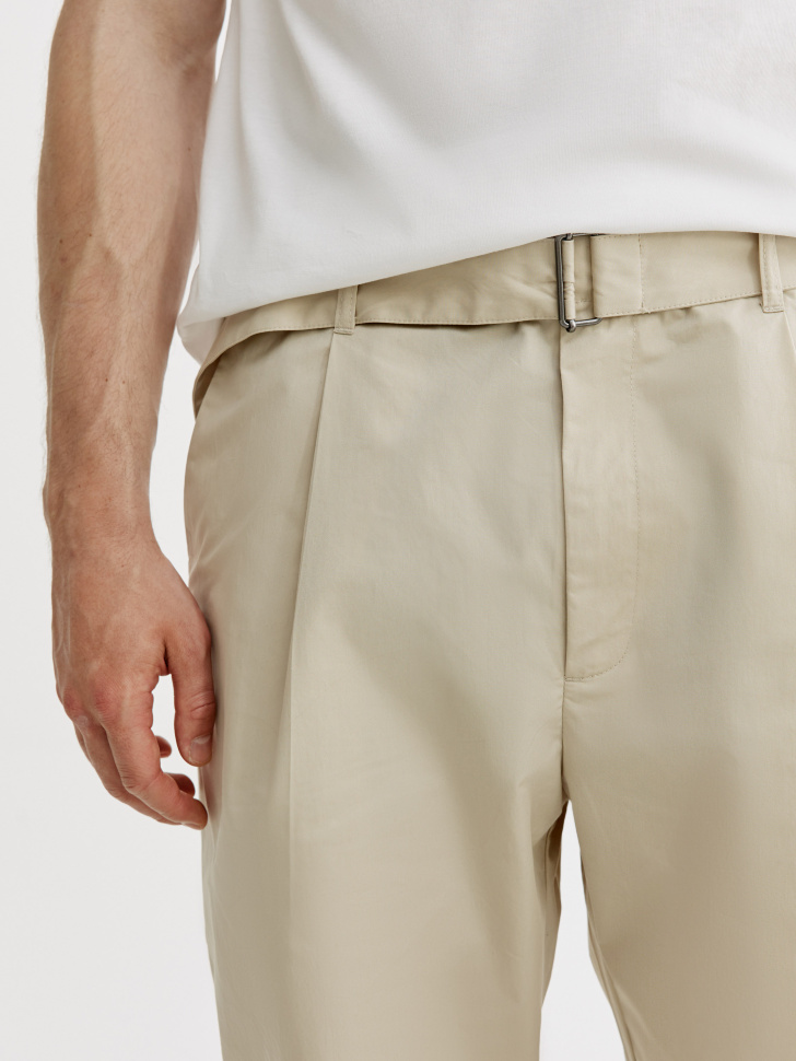 прямые брюки из смесового хлопка с поясом из россии вид сбоку