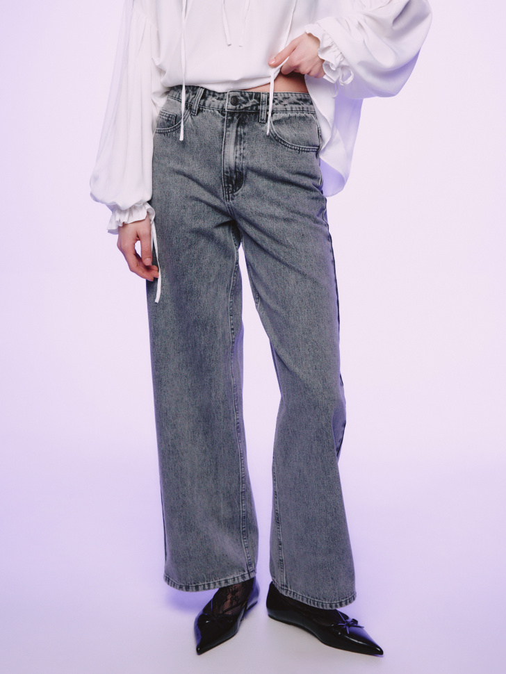 джинсы loose fit из линейки  young от бренда sela вид слева