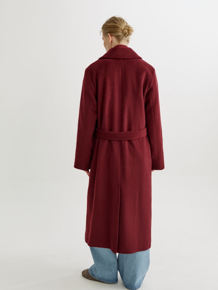двубортное пальто из смесовой шерсти из россии вид сбоку