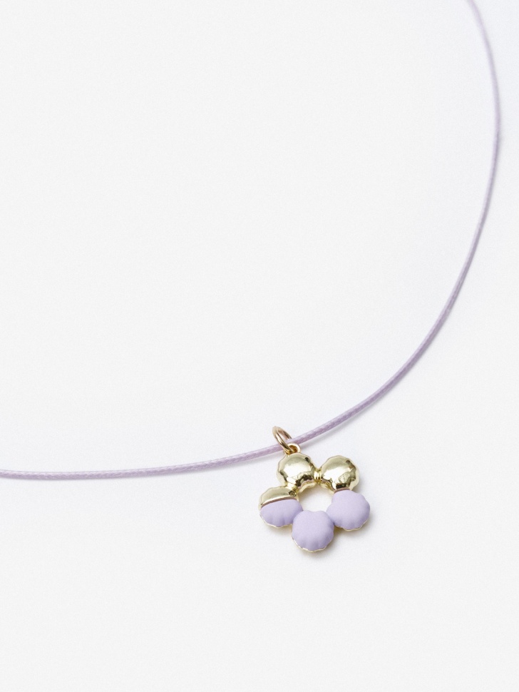 колье с подвеской для девочек от бренда sela вид слева