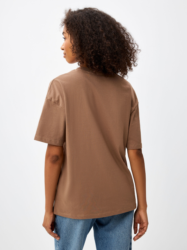 Базовая футболка с треугольным вырезом (коричневый, S) sela 4680129851026 - фото 4