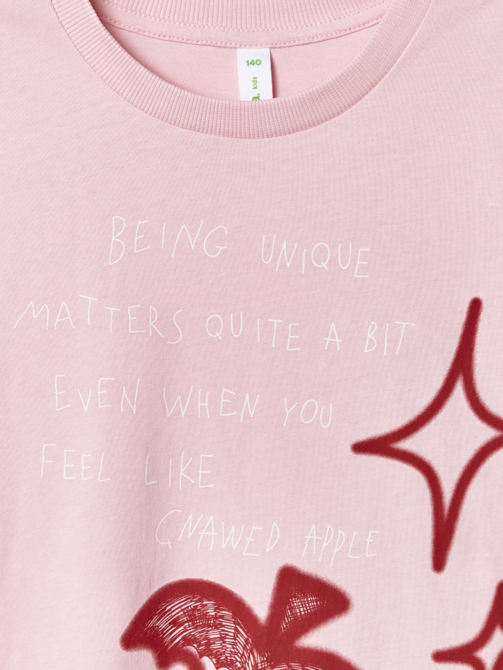 футболка оверсайз с принтом аниме для девочек из россии вид сбоку