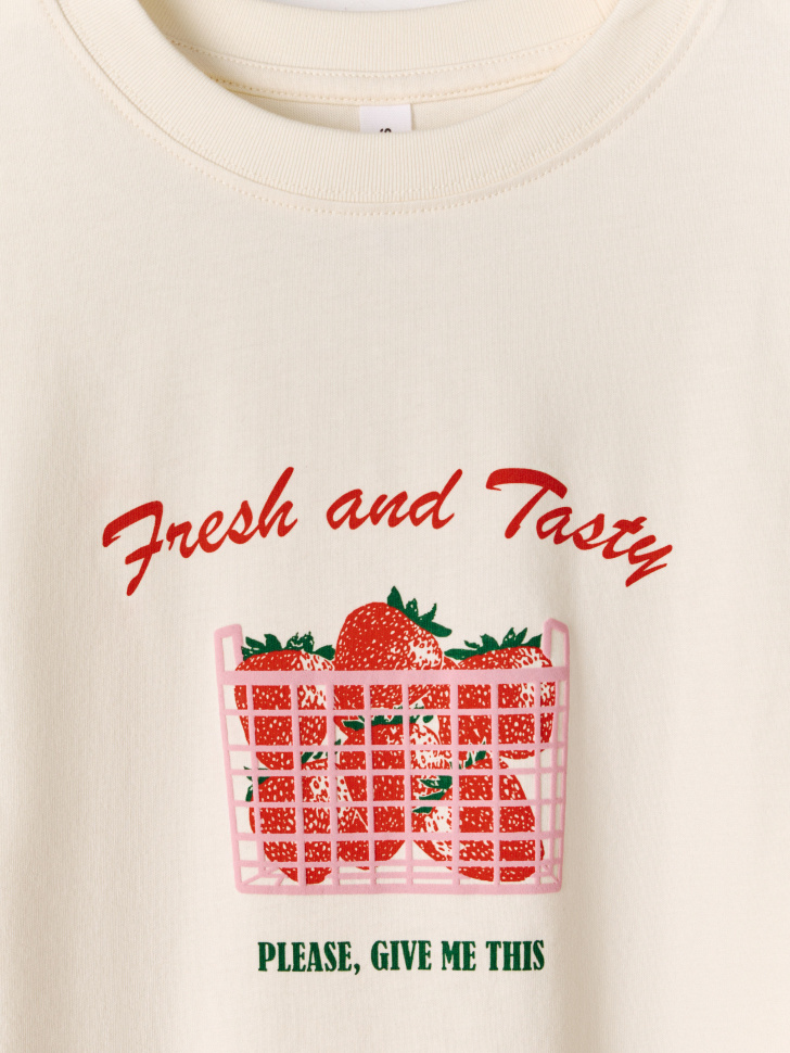 футболка оверсайз с принтом от бренда sela вид слева