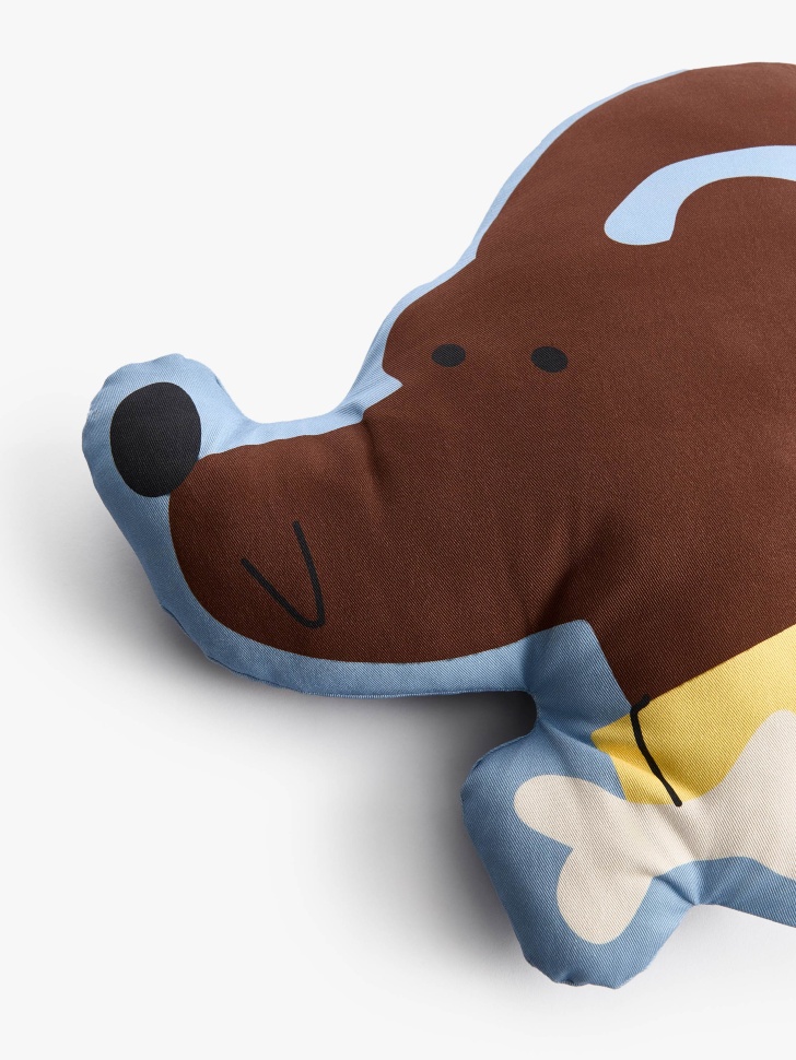 декоративная подушка детская от бренда sela вид слева