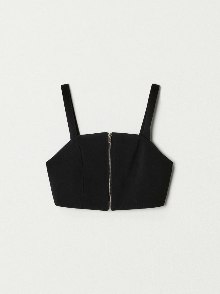 укороченный жилет на молнии для девочек из россии вид сбоку