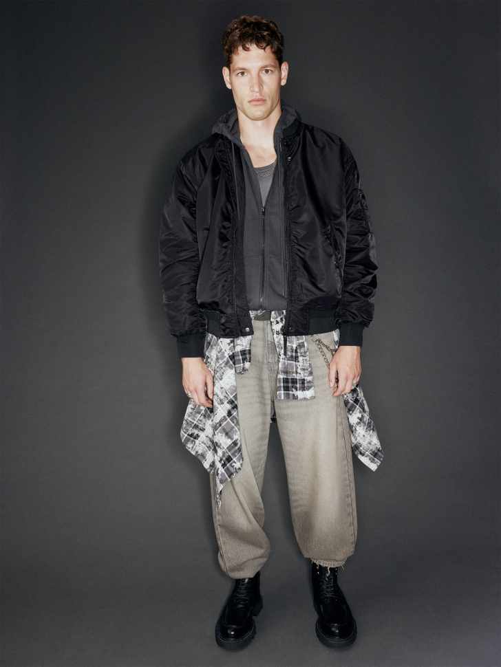 

Джинсы BAGGY FIT со средней посадкой